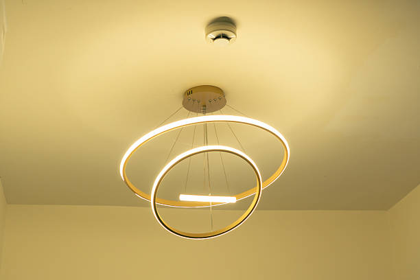 انواع لامپ سقفی بزرگ + نصب آسان